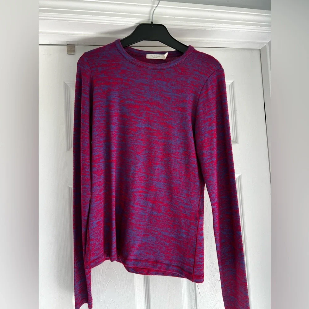 Rag and bone size small SUPER SOFT thin sweater.  Orig $238